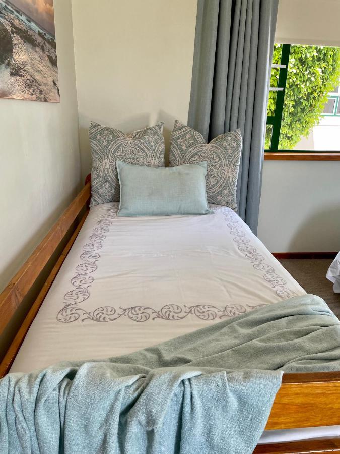 Sandra'S Guest House Langebaan Eksteriør bilde